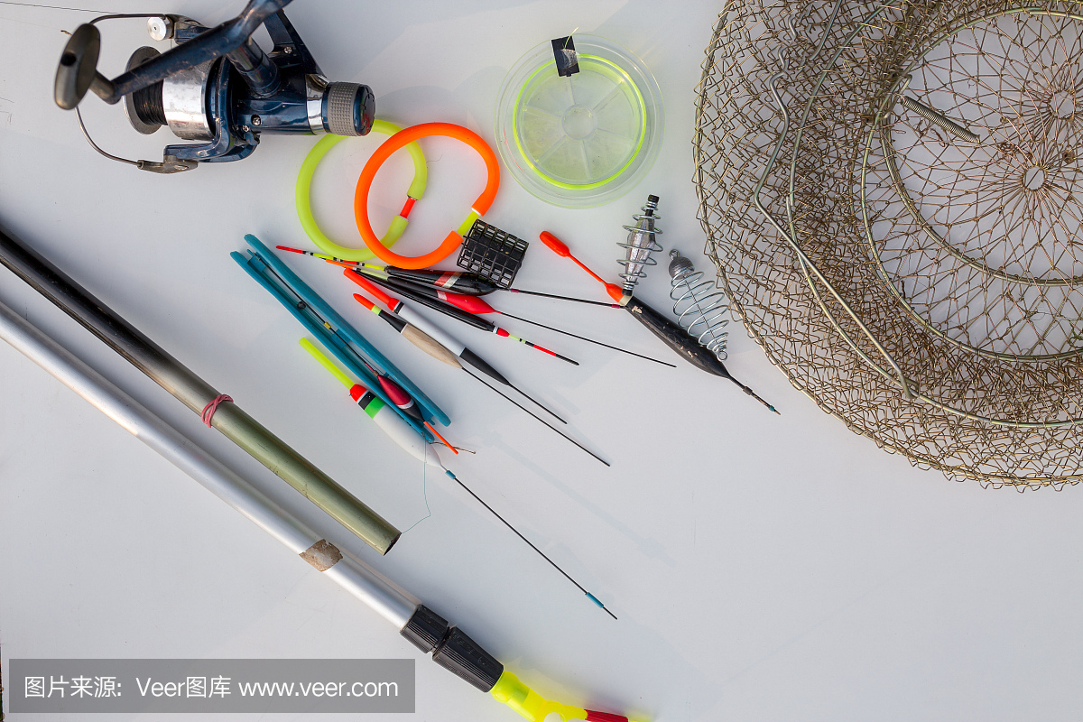 漁配件的觀點包括釣魚卷軸,鉤子,浮子