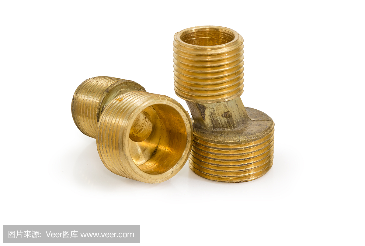 兩個黃銅偏心連接器的墻攪拌機水龍頭特寫